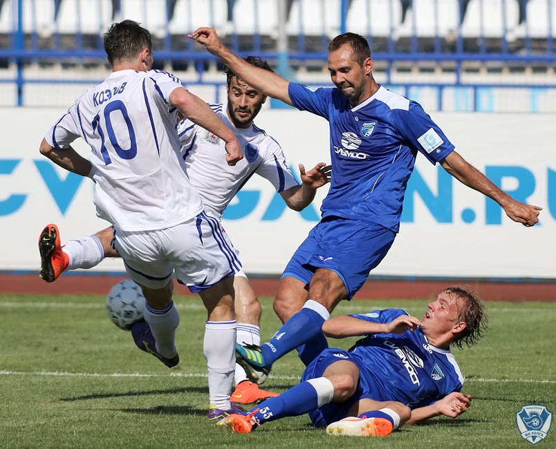 Футбольная «Сибирь» потерпела неудачу в стартовом матче сезона